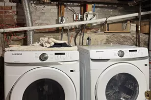 690 E 240th St, Bronx, NY 10470 - Photo 46