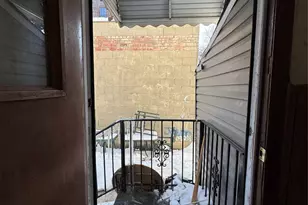 690 E 240th St, Bronx, NY 10470 - Photo 18