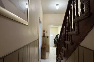 690 E 240th St, Bronx, NY 10470 - Photo 14