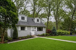 76 Beverly Rd, Mount Kisco, NY 10549 - Photo 4