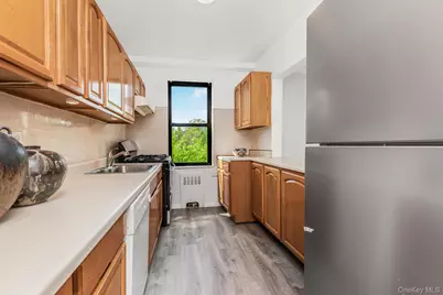 3840 Greystone Avenue #5L, Bronx, NY 10463 - Photo 14