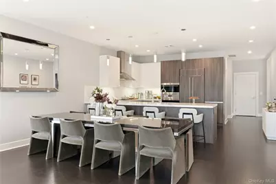 10 Shore Road #300, Glenwood Landing, NY 11547 - Photo 14