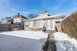 803 Front St, Greenport, NY 11944 - Photo 2