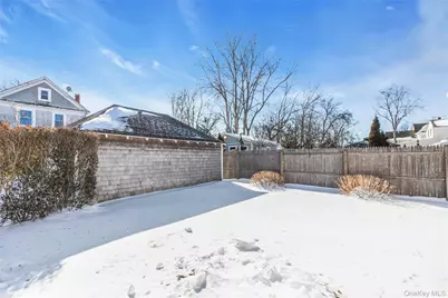 803 Front Street, Greenport, NY 11944 - Photo 4