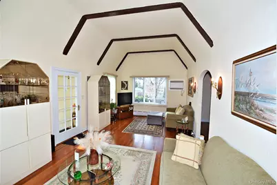 24903 Rushmore Terrace, Little Neck, NY 11362 - Photo 4