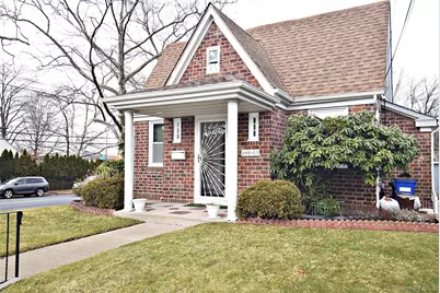 24903 Rushmore Terrace, Little Neck, NY 11362 - Photo 2