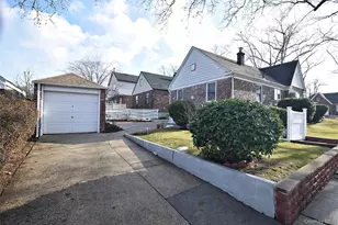 249-03 Rushmore Terrace, Little Neck, NY 11362 - Photo 22