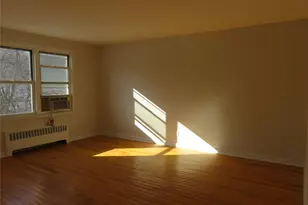 7 Winchester Ave, Yonkers, NY 10710 - Photo 4