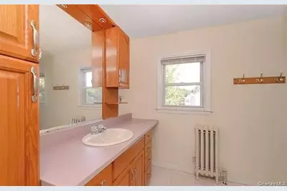 2 Elm Street, Glen Head, NY 11545 - Photo 12