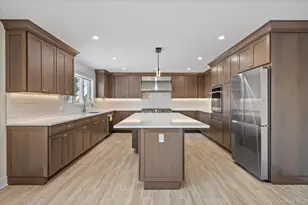 43 Waterview Dr, Sound Beach, NY 11789 - Photo 6