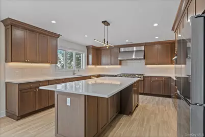 43 Waterview Drive, Sound Beach, NY 11789 - Photo 8