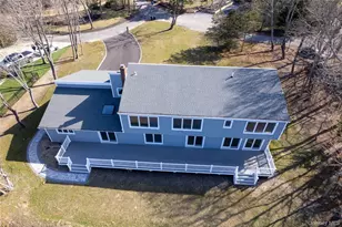 43 Waterview Dr, Sound Beach, NY 11789 - Photo 4