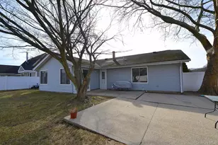 133 Inverness Rd, Holbrook, NY 11741 - Photo 12