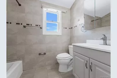 1987 Lakeville Road, New Hyde Park, NY 11040 - Photo 18