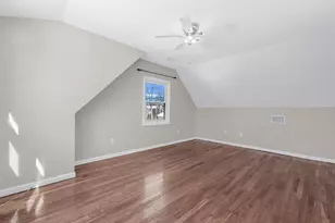 1987 Lakeville Rd, New Hyde Park, NY 11040 - Photo 16