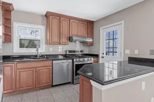 1987 Lakeville Rd, New Hyde Park, NY 11040 - Photo 8