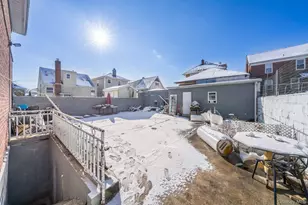 2752 Curtis St, East Elmhurst, NY 11369 - Photo 42