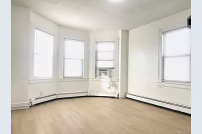 16 E John Street #2, Hicksville, NY 11801 - Photo 2