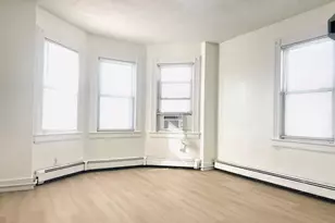 16 E John St, Hicksville, NY 11801 - Photo 2