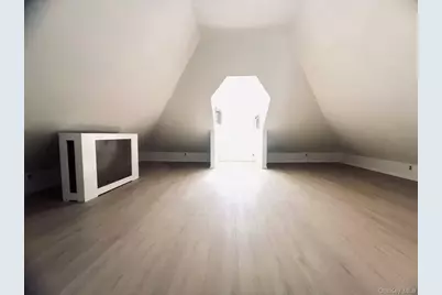 16 E John Street #2, Hicksville, NY 11801 - Photo 6