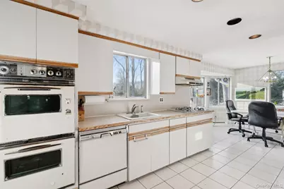 10 Sarah Drive, Dix Hills, NY 11746 - Photo 16