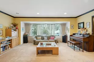 10 Sarah Dr, Dix Hills, NY 11746 - Photo 6