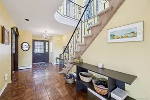 10 Sarah Dr, Dix Hills, NY 11746 - Photo 4