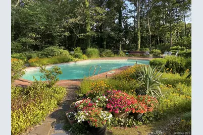 10 Sarah Drive, Dix Hills, NY 11746 - Photo 40