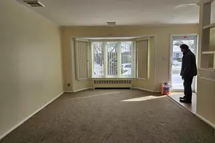 102 Birchwood Park Dr, Syosset, NY 11791 - Photo 8