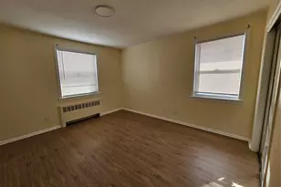 102 Birchwood Park Dr, Syosset, NY 11791 - Photo 8