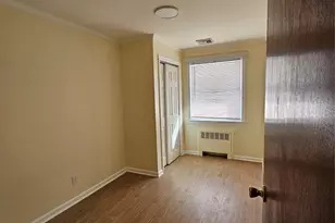 102 Birchwood Park Dr, Syosset, NY 11791 - Photo 14