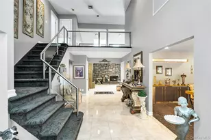 7 Albertson Ln, Old Westbury, NY 11568 - Photo 6