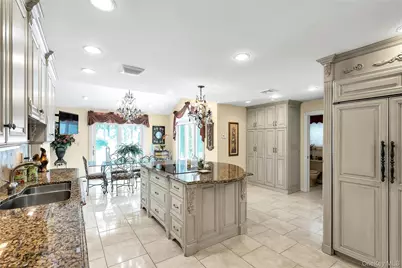 7 Albertson Lane, Old Westbury, NY 11568 - Photo 4