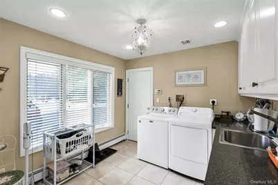 7 Albertson Lane, Old Westbury, NY 11568 - Photo 22