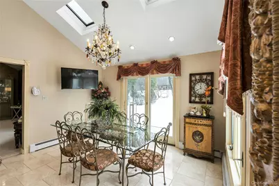 7 Albertson Lane, Old Westbury, NY 11568 - Photo 18