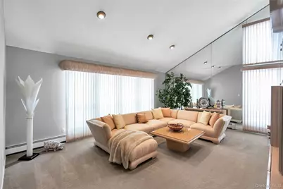 7 Albertson Lane, Old Westbury, NY 11568 - Photo 16