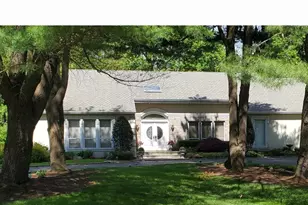 7 Albertson Ln, Old Westbury, NY 11568 - Photo 34