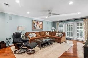 77 The Woods, Commack, NY 11725 - Photo 8