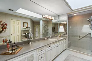 77 The Woods, Commack, NY 11725 - Photo 20