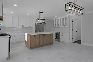 73 Wolcott Rd, Levittown, NY 11756 - Photo 20