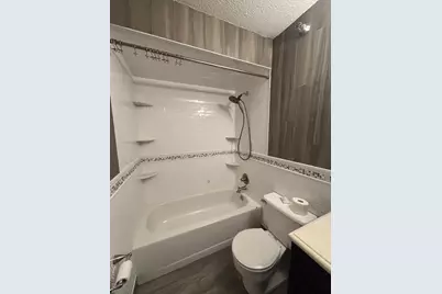 205 Mineola Boulevard #4D, Mineola, NY 11501 - Photo 12