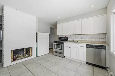 23 Elm Drive W, Levittown, NY 11756 - Photo 12