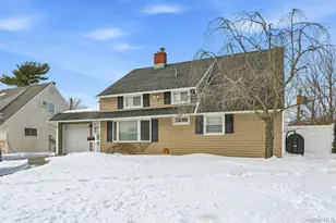 23 Elm Dr W, Levittown, NY 11756 - Photo 6