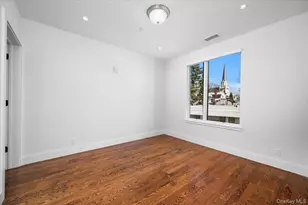 422 E Boston Post Rd, Mamaroneck, NY 10543 - Photo 10