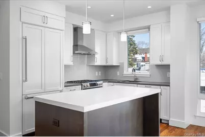 422 E Boston Post Road #302, Mamaroneck, NY 10543 - Photo 6