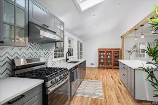 19 Sherwood Dr, Larchmont, NY 10538 - Photo 10