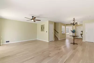 5 Deer Path, Coram, NY 11727 - Photo 16