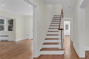 283 W Neck Rd, Huntington, NY 11743 - Photo 4