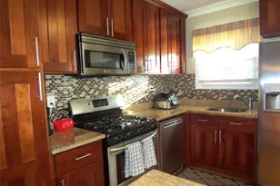 40 Harding Pkwy, Mount Vernon, NY 10552 - Photo 2