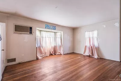 7555 198th Street, Fresh Meadows, NY 11366 - Photo 4